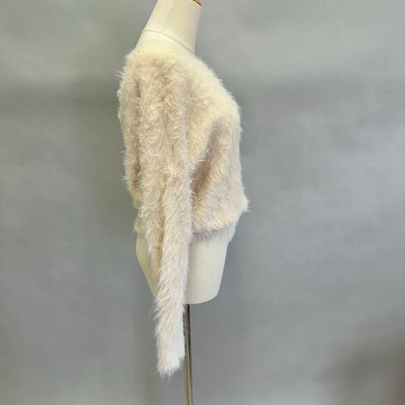 American Eagle ivory eyelash fuzzy crossover back sweater Size Extra Small - Picture 4 of 13